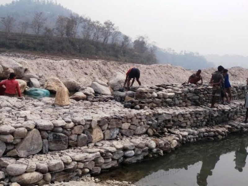 पाँच अर्बको लागतमा तटबन्ध निर्माण सुरु